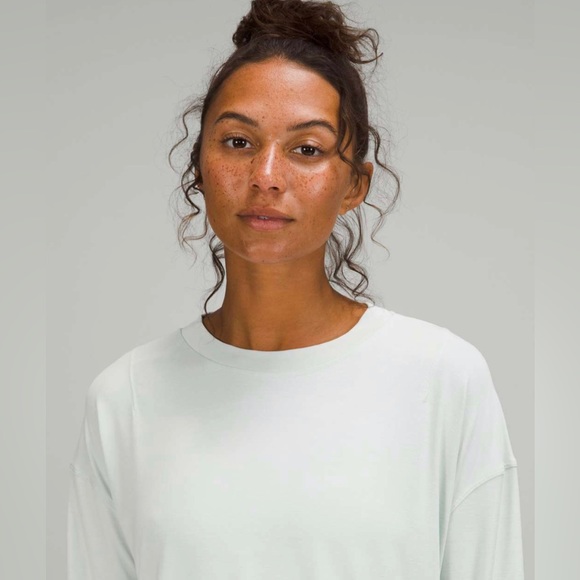 Size 8 | NWT Lululemon Side Cinch Long Sleeve Crew | Ocean Air - Picture 4 of 11